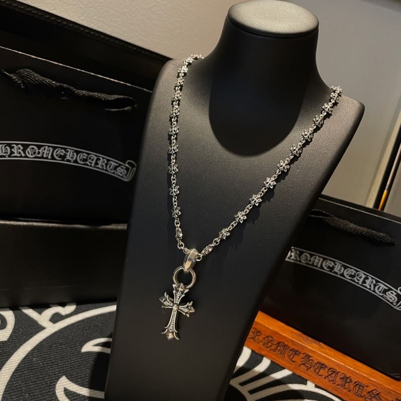 Ch*0me He**ts necklaces